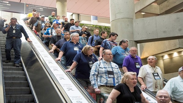 Escalator Runner 